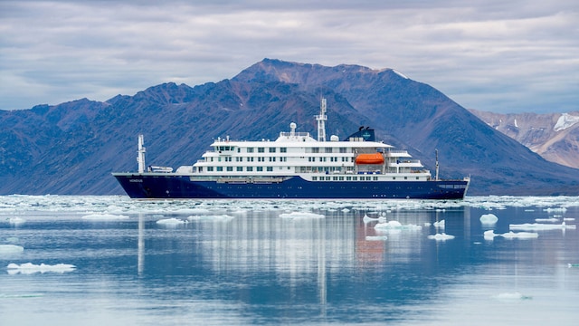 A suspected hantavirus outbreak aboard an Atlantic cruise ship has triggered global concern