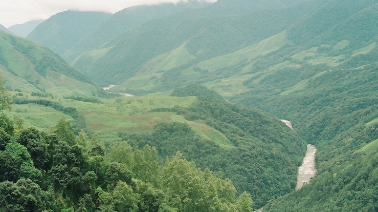 Where Is The Deepest River Valley In India?