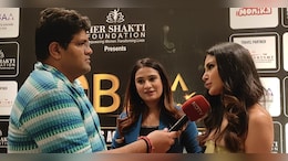 Exclusive Interview: क्या 'है जवानी तो इश्क..' में वरुण धवन की मां बनी हैं मौनी रॉय? किया खुलासा