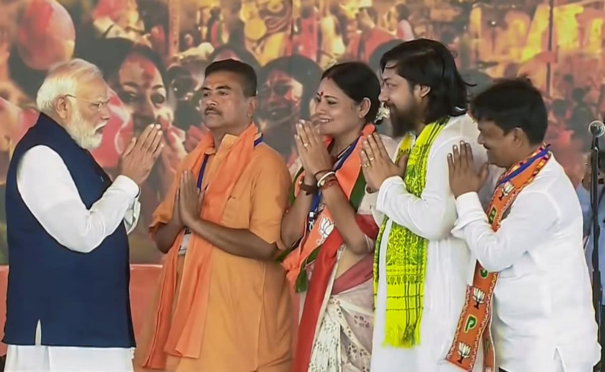 West Bengal CM Oath Ceremony Live:  बंगाल में पहली बार BJP सरकार, ब्राह्मण सीएम शुभेंदु के साथ मतुआ, आदिवासी और OBC मंत्री
