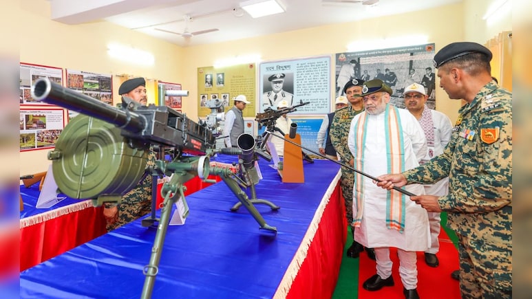 इंटरनेशनल बॉर्डर के पास 15 किमी तक हटेंगे अवैध निर्माण, अमित शाह ने बुलडोजर चलाने को दी मंजूरी