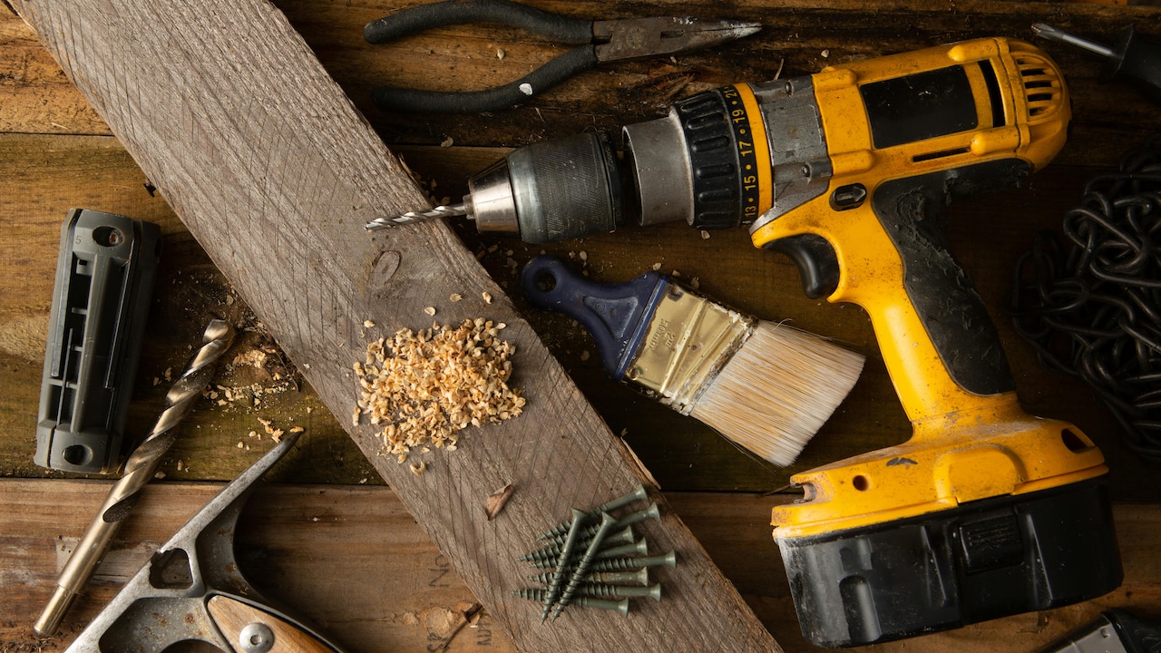 5 Best Cordless Screwdrivers For Home DIY And Furniture Assembly 5 Best Cordless Screwdrivers For Home DIY And Furniture Assembly