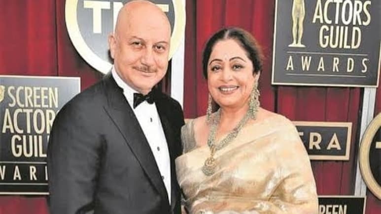 किरण के घर आते थे अनुपम खेर की गर्लफ्रेंड के खत, फिर दोनों की परेशानियों ने ला दिया एक-दूसरे को करीब