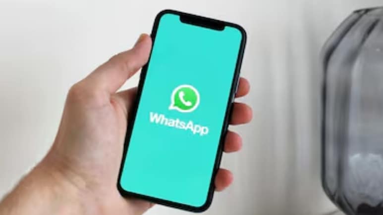 WhatsApp पर आ रहे अनजान कॉल्स से हो जाइए अलर्ट, तुरंत ऑन करें ये 5 सेफ्टी फीचर्स, वरना अकाउंट हो जाएगा हैक