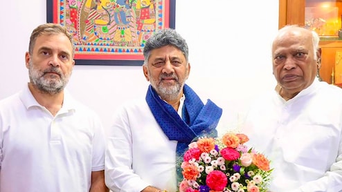 Karnataka On Brink Of Regime Change, DK Shivakumar To Take Oath Today