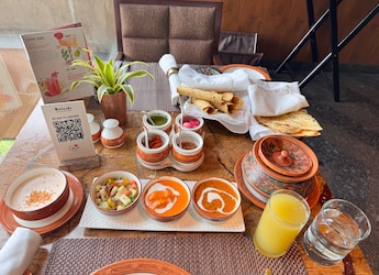 Baluchi Express at The Lalit New Delhi Is Exactly What This Fast Paced Life Demands