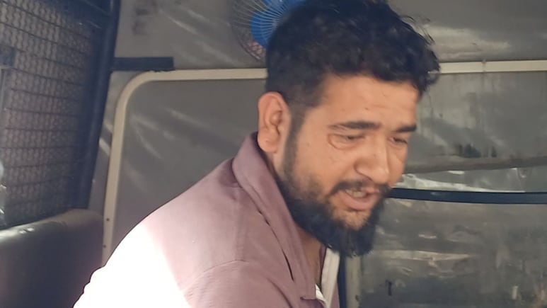 जम्मू के लड़के को ISI ने हनी ट्रैप में फंसाया, आर्मी बंकरों समेत डिफेंस एरिया की तस्वीर मांगी; अब गिरफ्तार