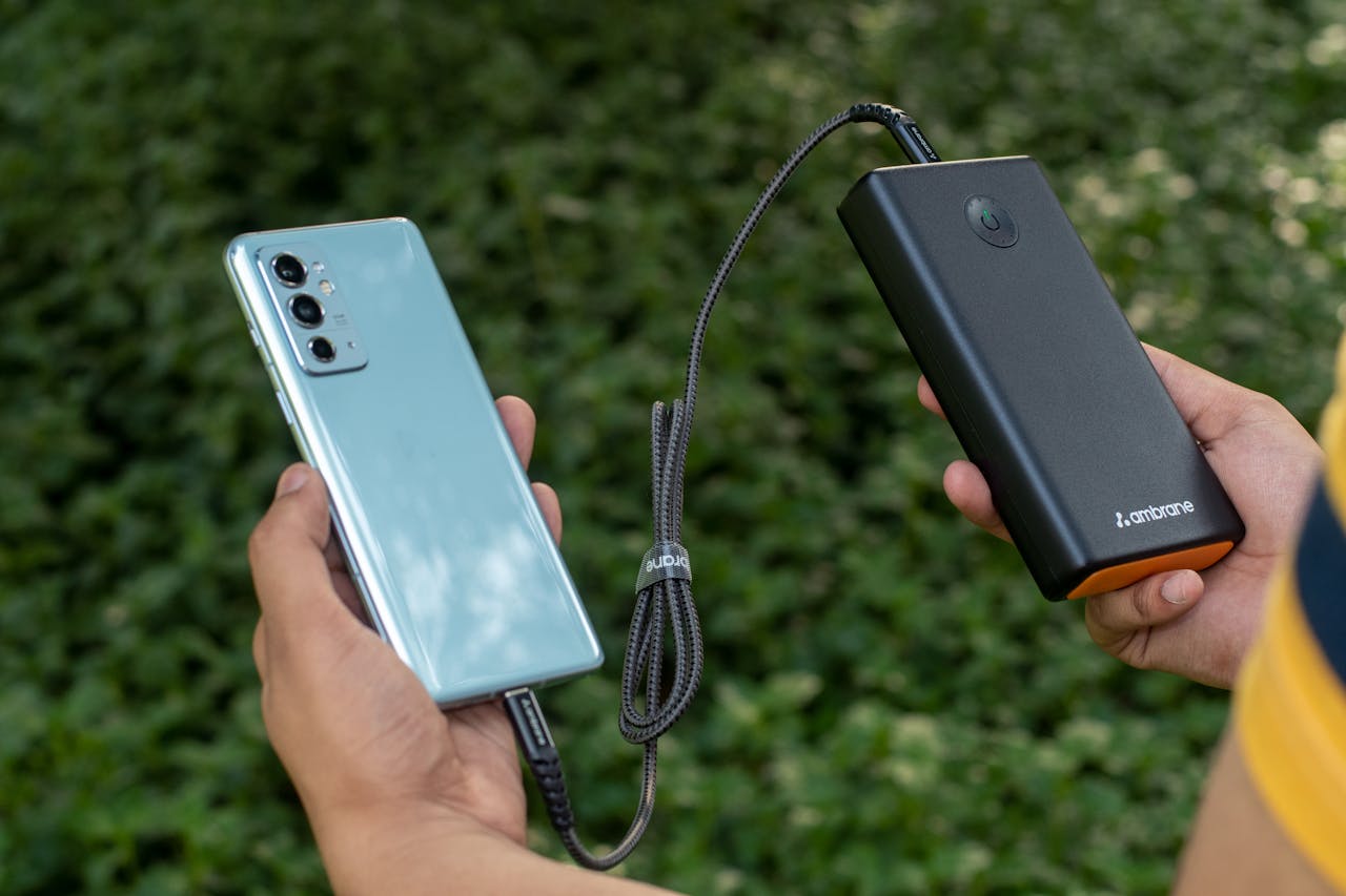 Choose Power Banks For Travel Without Stress