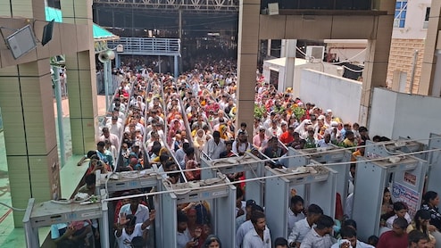 खाटूश्यामजी में भक्तों को भीषण गर्मी से राहत, मंदिर कमेटी ने किए पुख्ता इंतजाम; कूलर और पंखों की बौछार