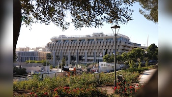 Israel Cut Interest Rates As Interim US-Iran Deal Edges Closer