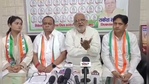 कांग्रेस के पूर्व MLA का विवादित बयान, बोले- कांवड़ लेने सिर्फ घिसे-पिटे लोग जाते हैं