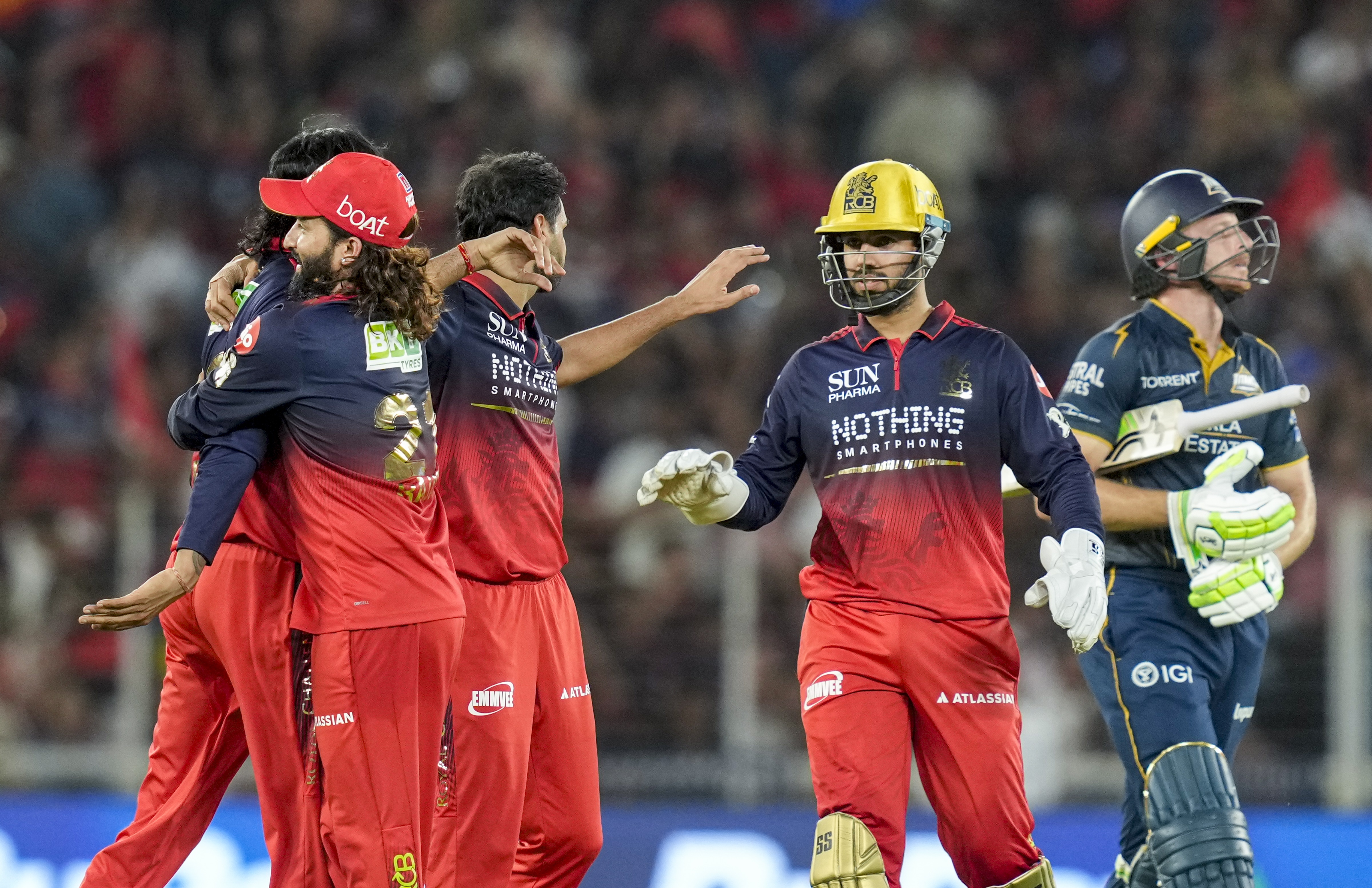 RCB vs GT Final LIVE Score:  फाइनल में गुजरात ने बेंगलुरु को दिया 156 का लक्ष्य, सुंदर का अर्द्धशतक