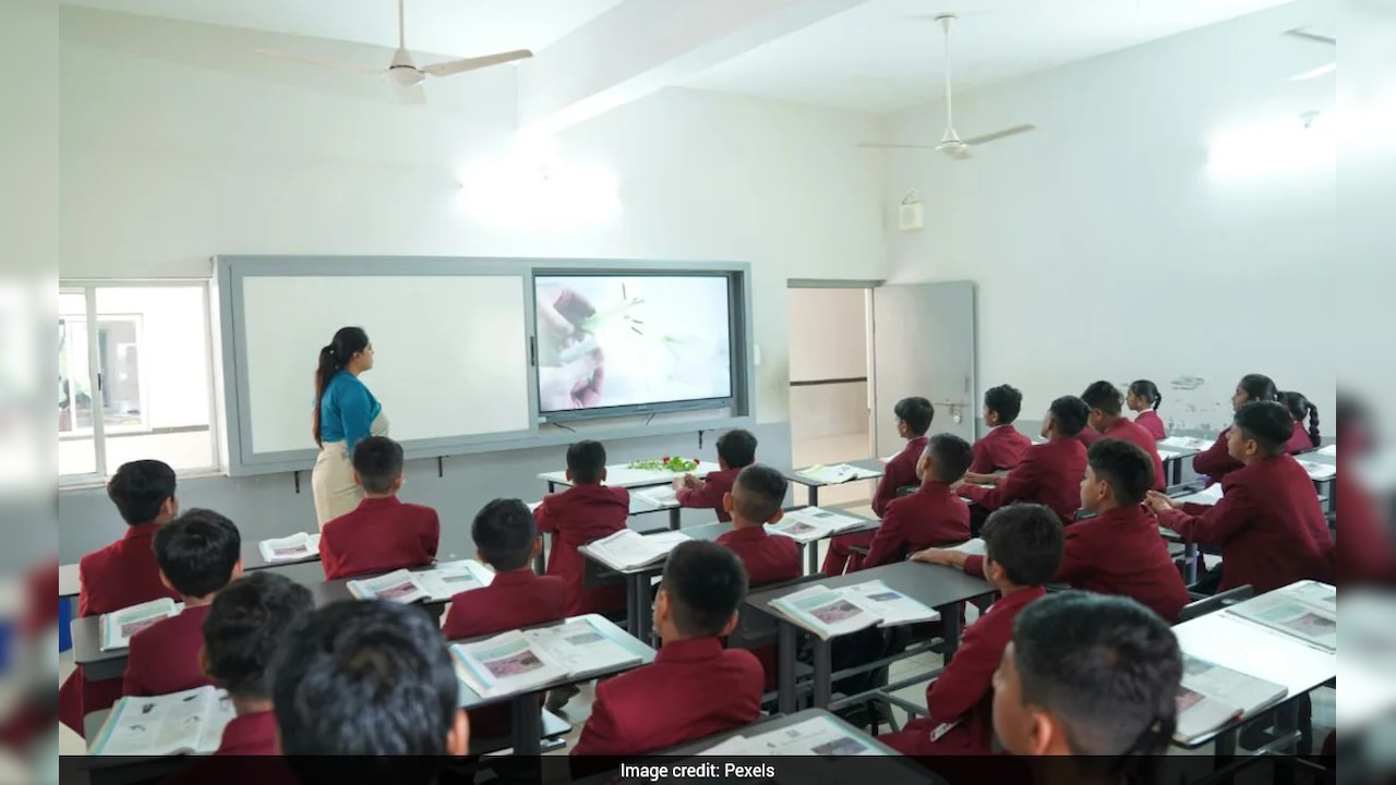 Is BEd Still Relevant? Experts Say CBSE's AI Move May Rewrite Teaching Jobs