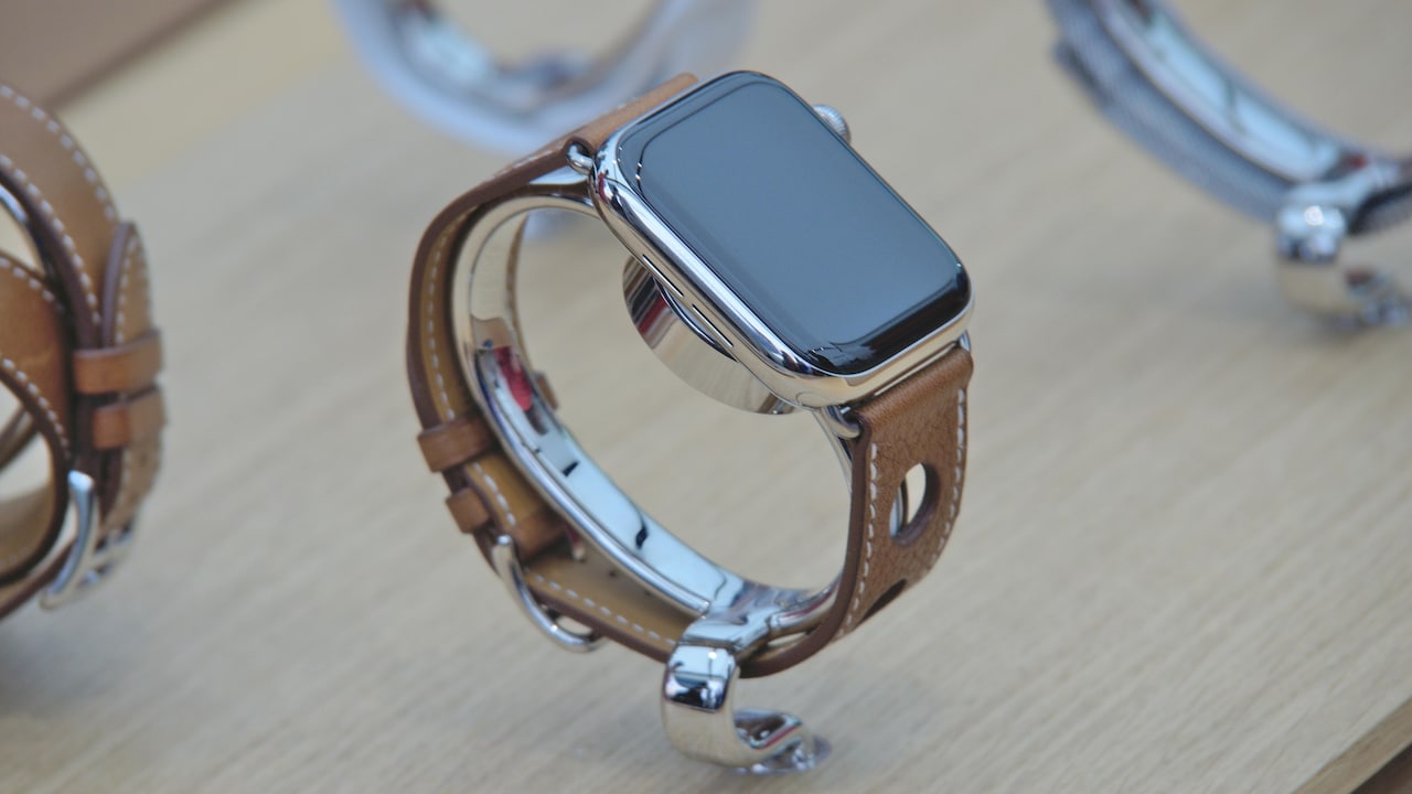 From Fitness Goals To Daily Life: Why Smartwatches Are A Modern Necessity