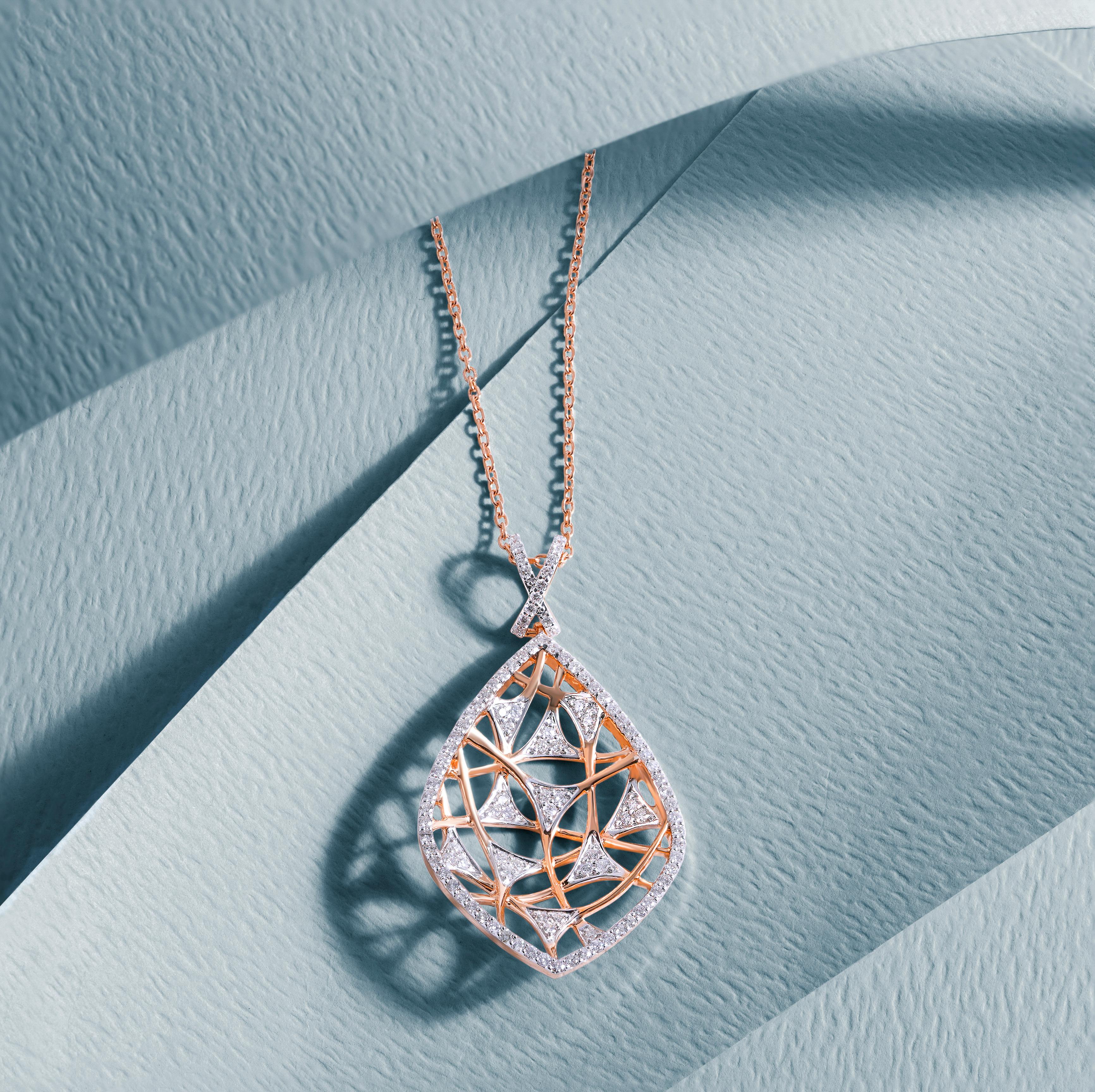 Explore 5 elegant and classy pendants for women Explore 5 elegant and classy pendants for women