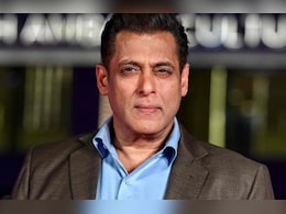 After Salman Khan's 'Lonely' Post, The Superstar Says His Mom Asked, '<i>Kya Hua Beta</i>?'