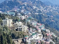 उत्तराखंड के पहाड़ों पर भी चढ़ रहा पारा, फिर भी क्यों उमड़ रही सैलानियों की भारी भीड़? जानिए वजह
