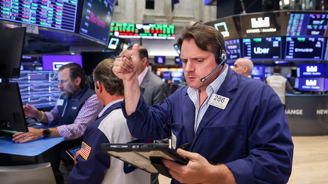 Dow Average Hits All-Time Highs Dow Average Hits All-Time Highs