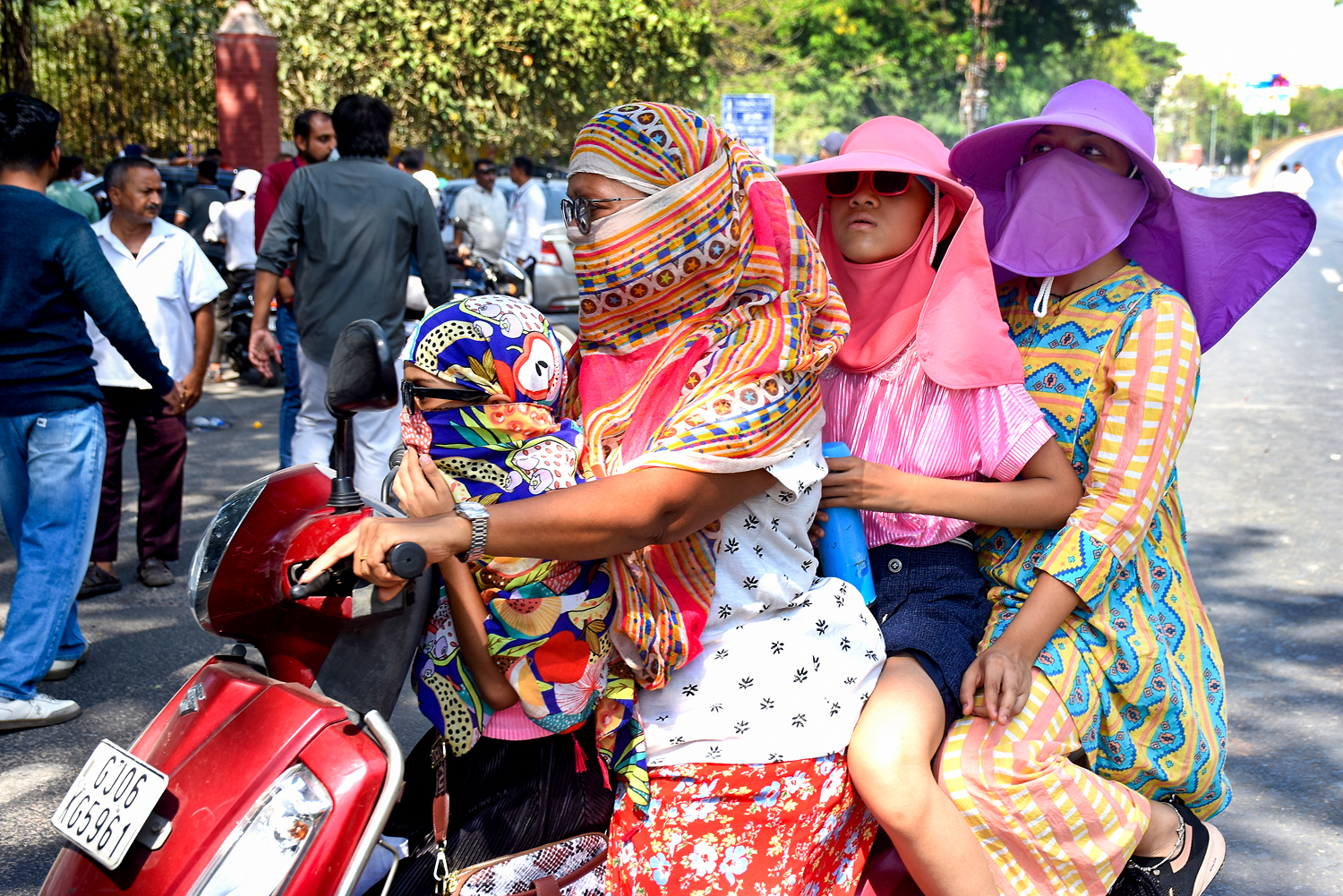 देश में 1 हफ्ते तक प्रचंड गर्मी,  46 डिग्री की झुलसाने वाली लू,  यूपी-दिल्ली से राजस्थान तक  बरसेंगे अंगारे