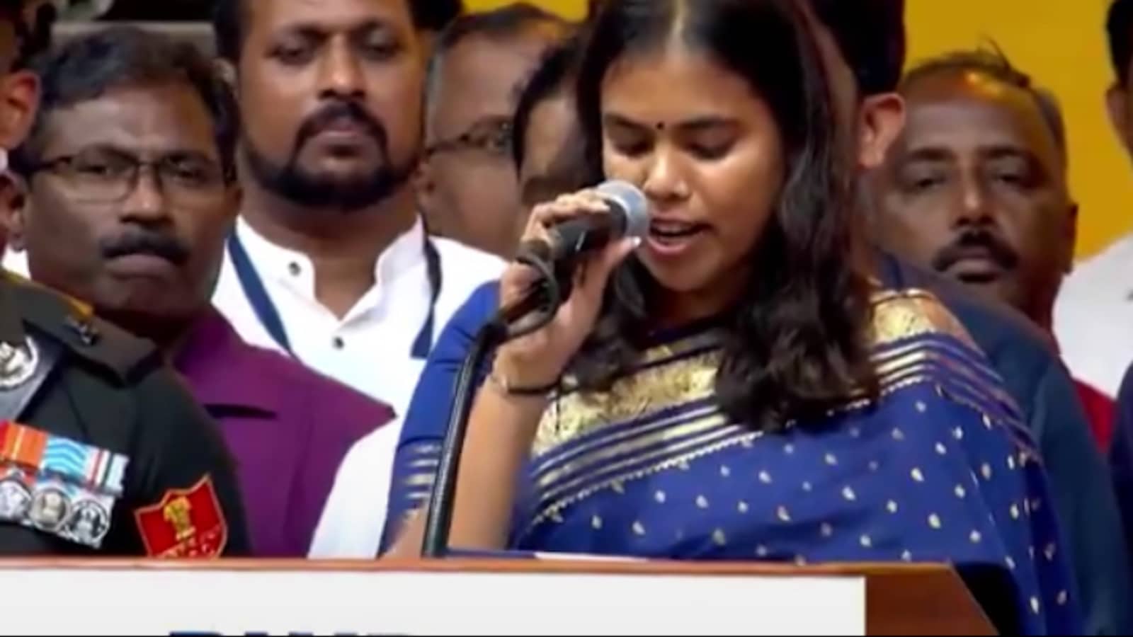Tamil Nadu Minister's School Visit Sparks Debate Over Student's English Proficiency