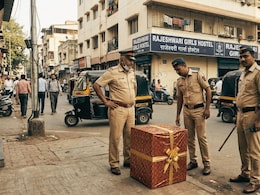 Pune News : चिंता वाढली, परिसरात नाकेबंदी; पुण्यातील गर्ल्स हॉस्टेलबाहेरील 'त्या' बंद बॉक्सचं गूढ अखेर उलगडलं