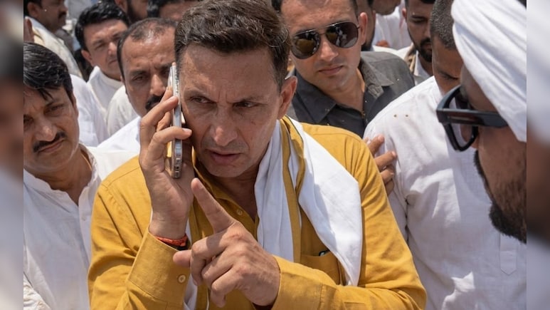 जीतू पटवारी का वीड&zwj;ियो वायरल: ''कलेक्&zwj;टर साहब, आपका यह अपमान हमेशा याद रखूंगा"