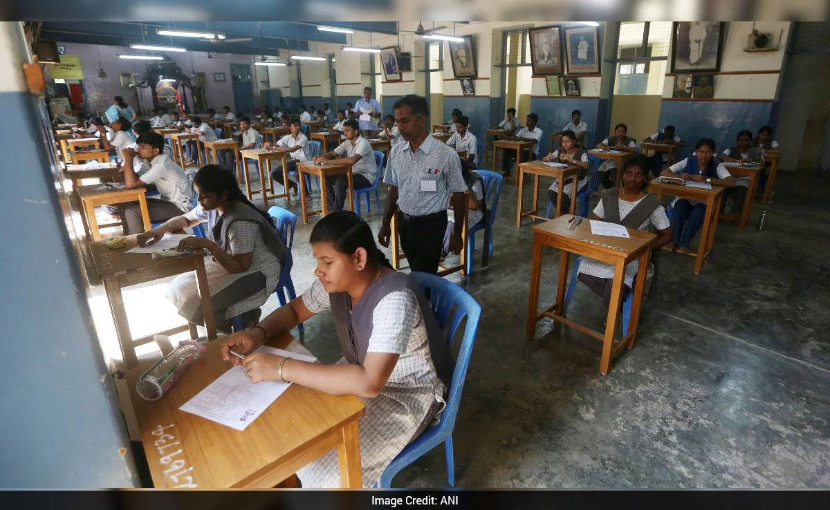 1 जून से CBSE Re-evaluation होगा शुरू, पेमेंट गड़बड़ी रोकने के लिए 4 सरकारी बैंक करेंगे मदद
