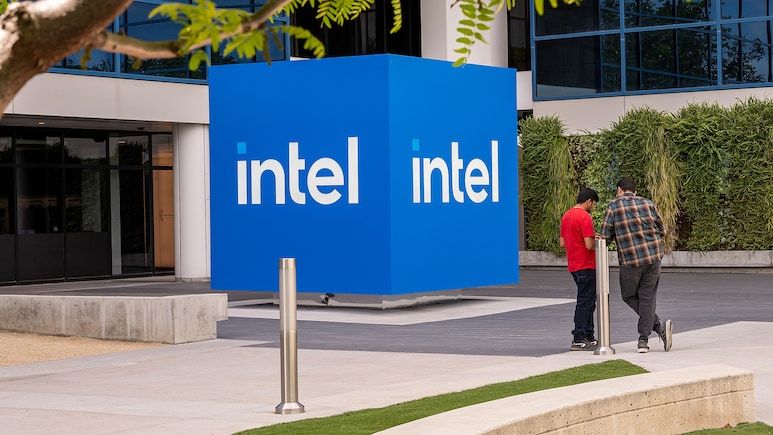 Intel's $440 Billion Six-Week Surge Has Short Sellers Circling