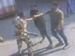 Kalyan News: रुग्णवाहिकेला जागा द्या म्हटल्याने सुरक्षा रक्षकाला फोडलं; कल्याणमधील संतापजनक प्रकार