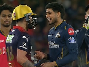 Kohli Out Or Not? RCB Icon In Intense Chat With Gill. Replay Proves He Was Right