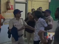 जेल जाने के डर से कैदी का ड्रामा, सिर पटककर फोड़ा कांच, बोला- “अब तो एडमिट कर लो”
