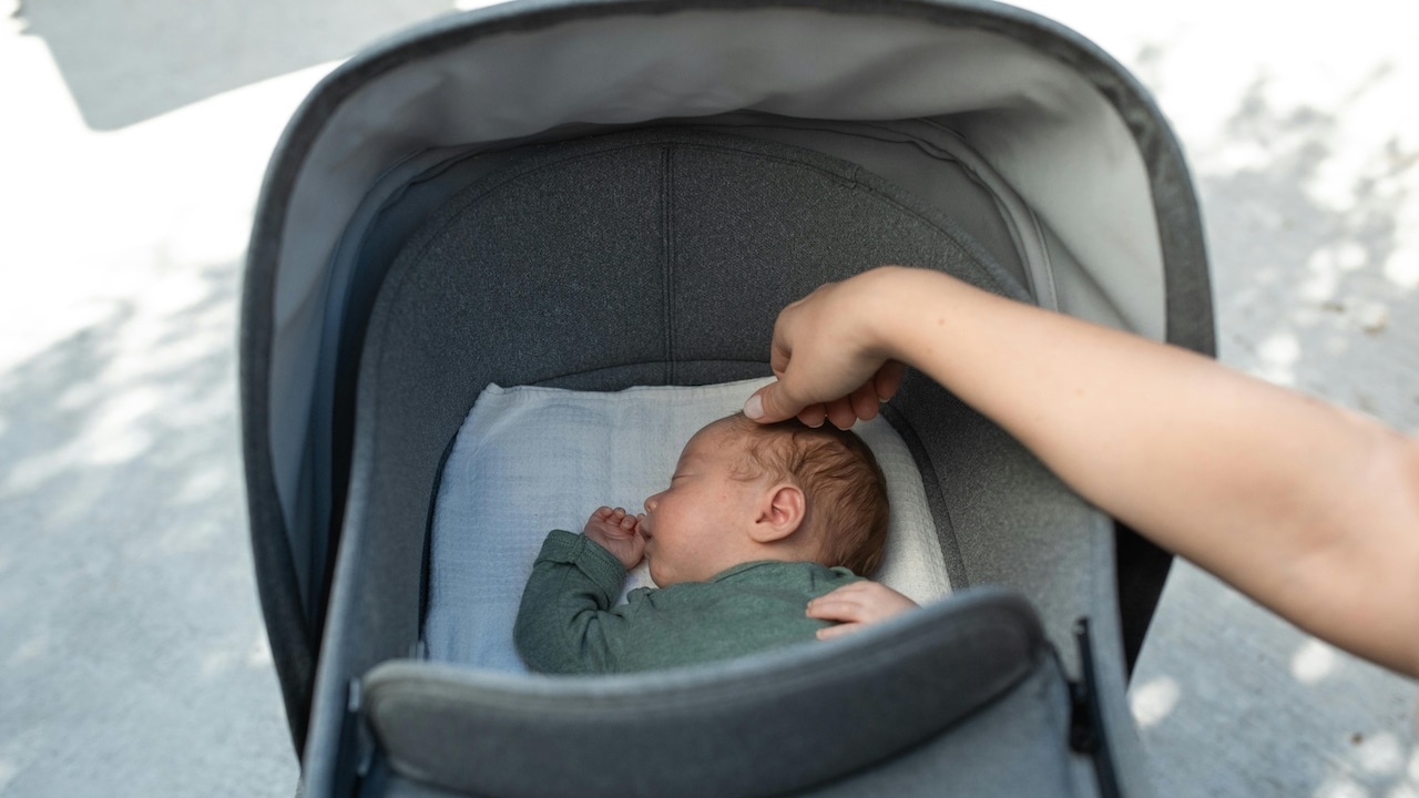 Top 5 Safe And Comfortable Baby Strollers For Everyday Parenting