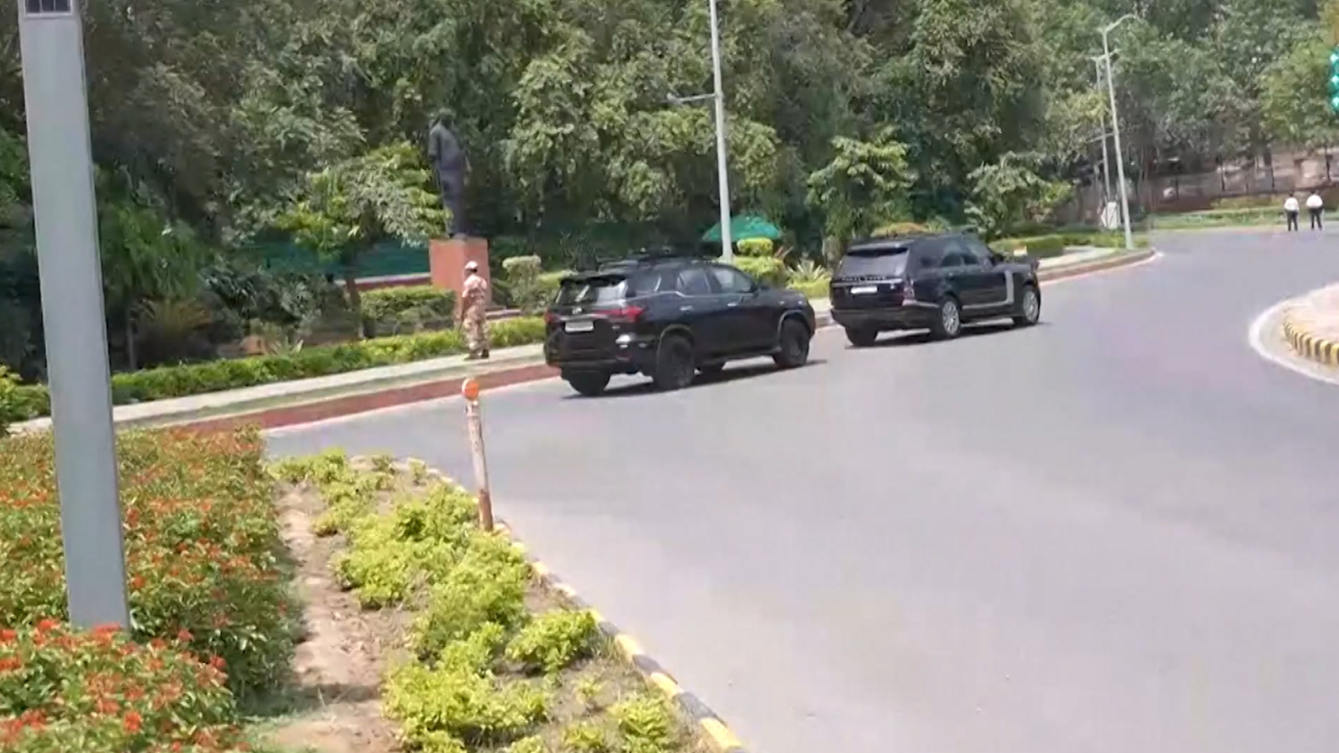 PM Modi Shrinks Convoy, Ministers Told to Use Public Transport