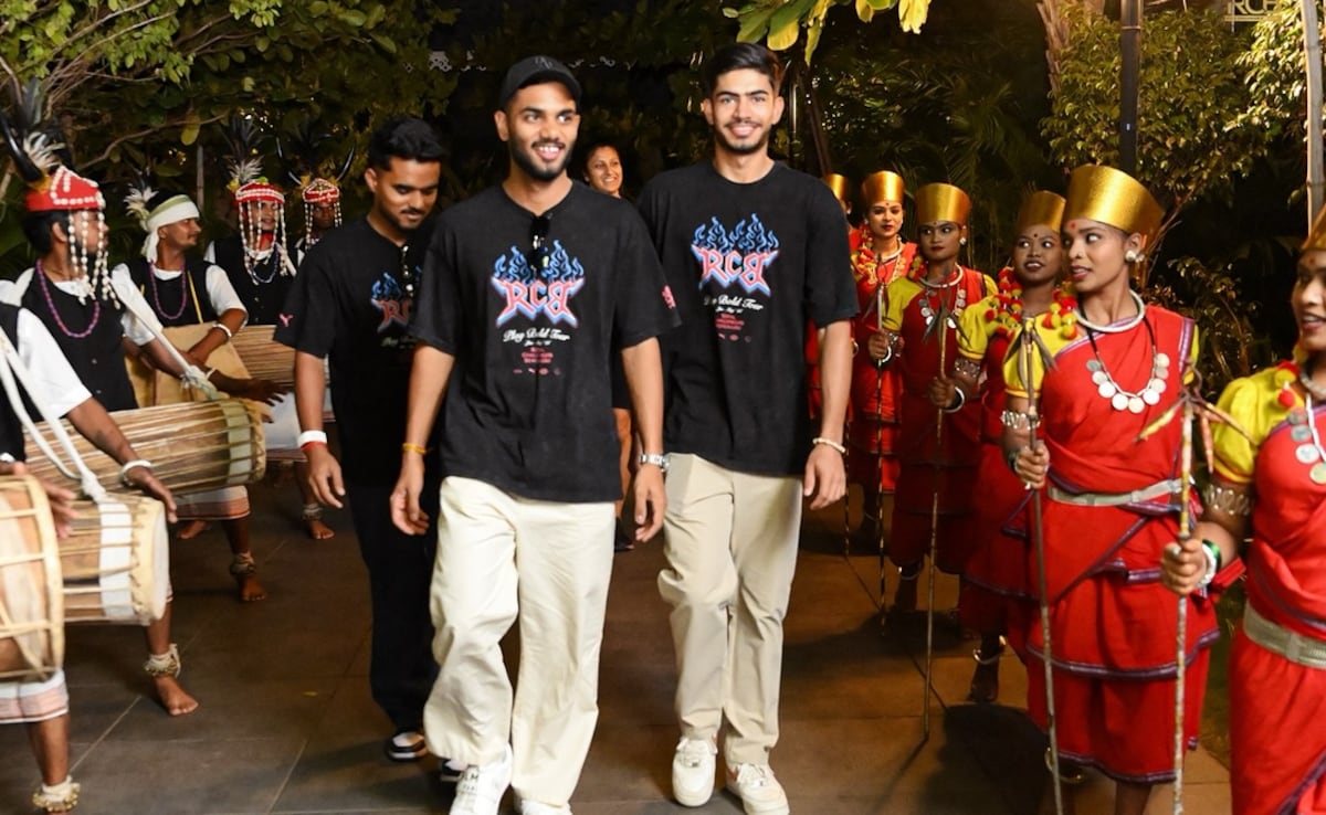 RCB को भाया छत्तीसगढ़िया अंदाज, ये वेलकम वीडियो इंस्टा पर शेयर किया, 50 लाख  लोगों ने देखा | RCB chhattisgarhi style welcome video viral raipur mi clash