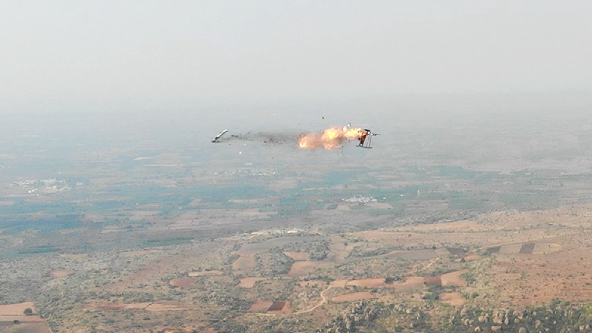 एक तीर से दो शिकार! हवा में ड्रोन और जमीन पर टैंकों को खाक कर देगी भारत की ये घातक मिसाइल