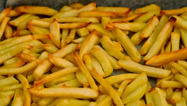 The One Thing You Should Always Do To Make Your Potato Fries Crispy