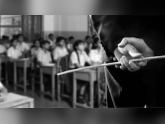 सिंगापुर के स्कूलों में अब 9 साल के भी बच्चों को छड़ी से मारना नहीं होगा गलत! नए नियम में लड़कियों को छूट