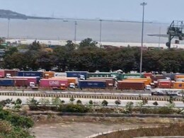 JNPA Port: युद्धाची धग मुंबईपर्यंत! जेनपीए बंदरात हजारो कंटेनर अडकले; कोट्यवधींच्या नुकसानाची भिती