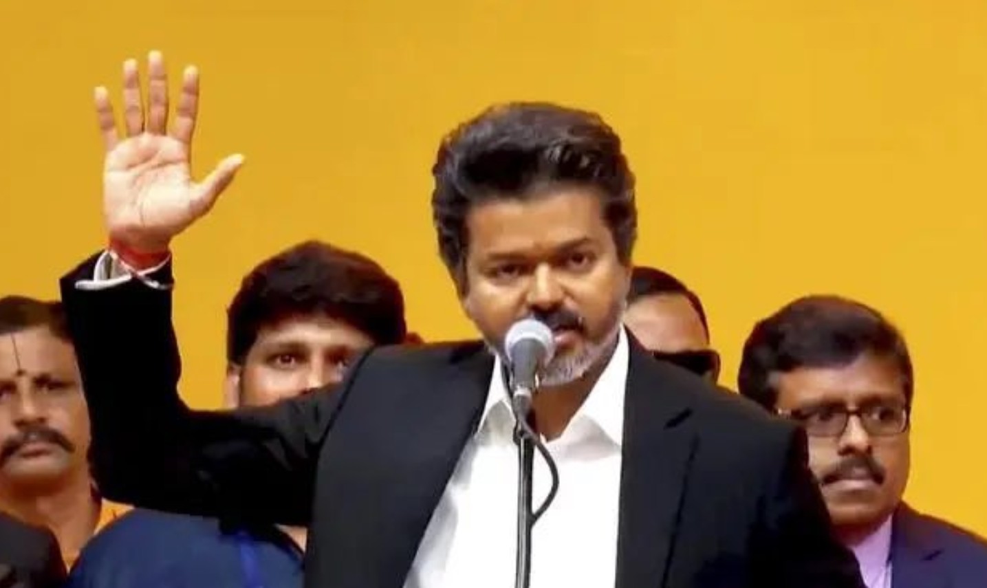 Vijay Meets AIADMK 'Rebels' As EPS Rival Shanmugam Says "Ready To Back TVK"