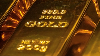 Gold Price Today: Are MCX Rates Still Gaining Amid Hopes Of Easing US-Iran Tensions? Check Here