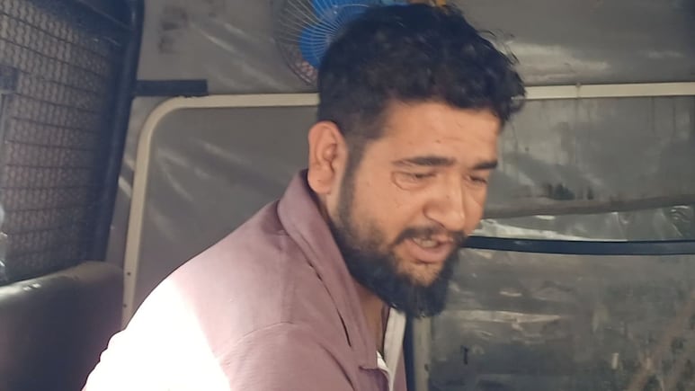 J&K Man Honeytrapped By Pak Woman Spy, Shared Military Pics, Arrested
