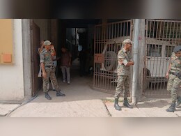 बिहार: गया में पूर्व सांसद रंजीत सिंह के घर पर ड्रग विभाग और पुलिस की छापेमारी,  नकली और नशीली दवाइयां मिलीं