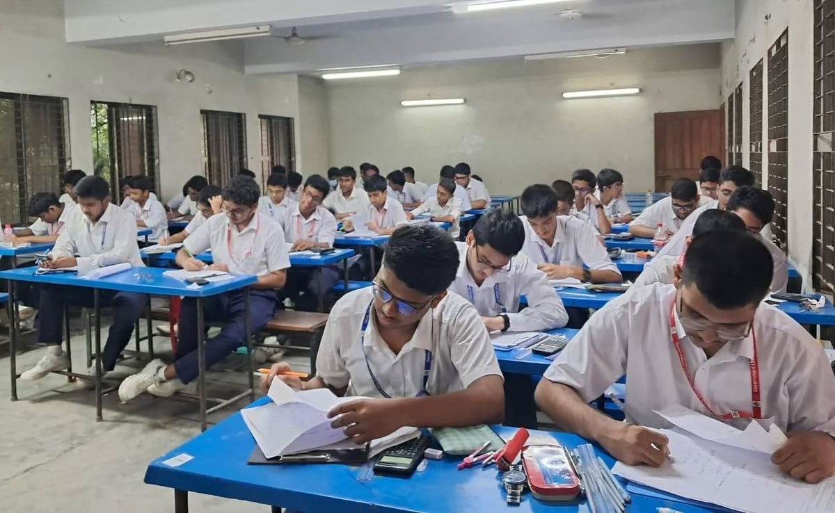 JEE Advanced 2026 Exam: JEE Advanced परीक्षा कल से, ड्रेस कोड का रखें ध्यान, इस तरह के कपड़े पहनने से बचें