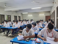 JEE Advanced 2026 Exam: JEE Advanced परीक्षा कल से, ड्रेस कोड का रखें ध्यान, इस तरह के कपड़े पहनने से बचें