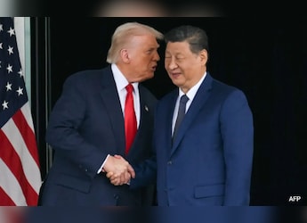 Opinion | The Beijing Visit: Why Does Trump Suddenly Need Xi Jinping?