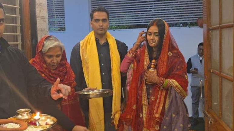 Twisha Sharma's Husband Publicly Humiliated Her, Called Her '<i>Gawar</i>': Friends