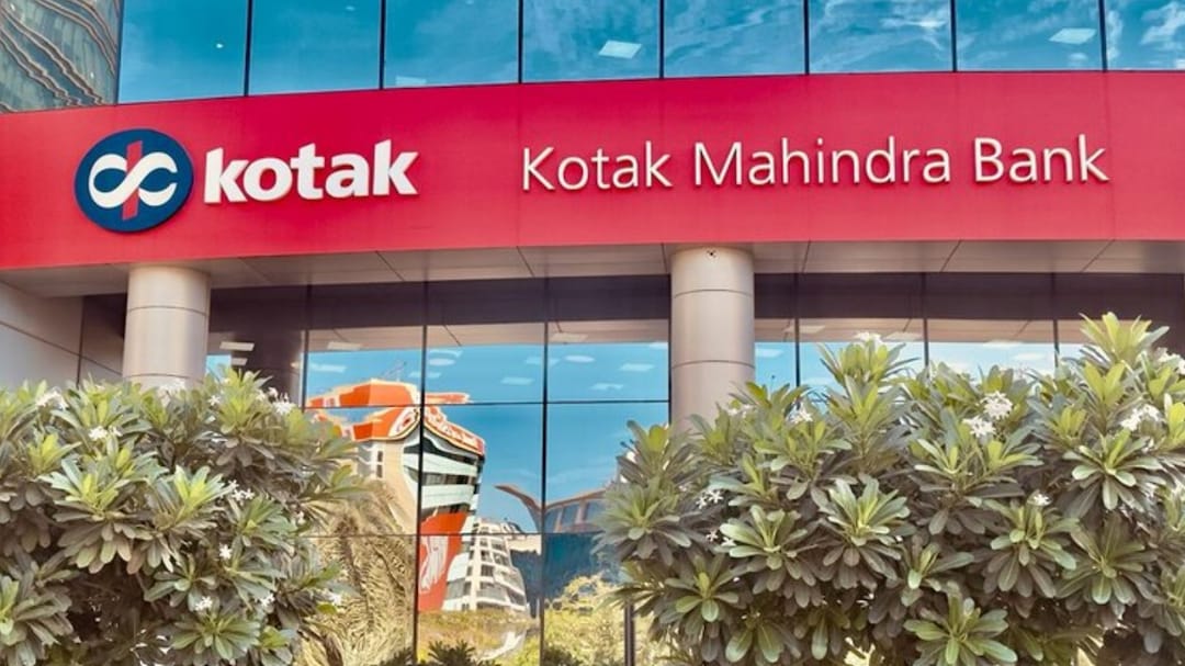 Kotak Mahindra To Acquire 9.99% Stake In Federal, J&K Banks