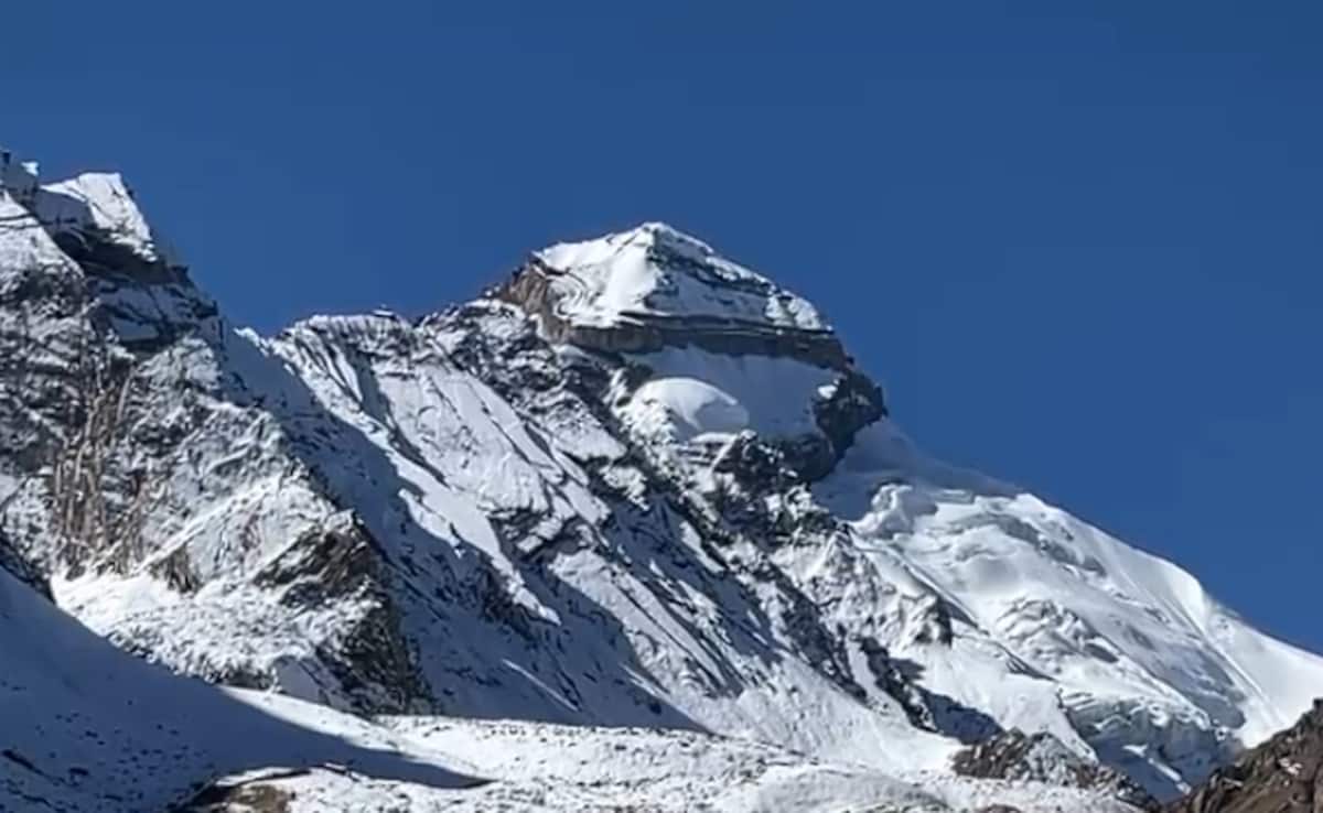 आदि कैलाश और ॐ पर्वत यात्रा में टूटा रिकॉर्ड: भीषण गर्मी के बीच 1 महीने से कम समय में पहुंचे 16 हजार से ज्यादा श्रद्धालु