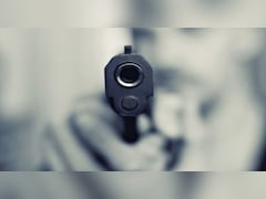बड़े भाई ने छोटे भाई और बहू को गोली मारकर हत्‍या की, जमीन बंटवारे का चल रहा था व‍िवाद