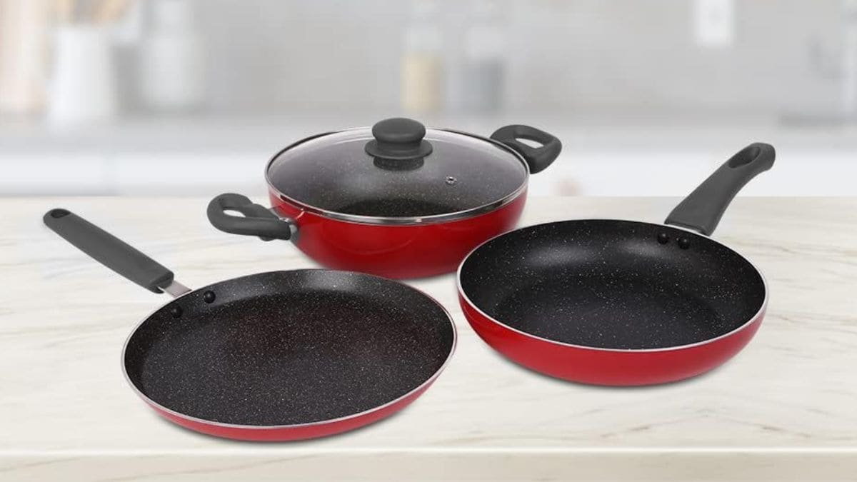 A guide to selecting the right pans for traditional Indian meals and daily frying. A guide to selecting the right pans for traditional Indian meals and daily frying.
